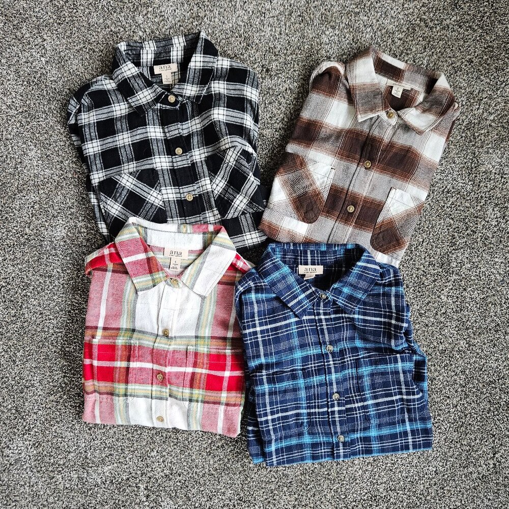 Bundle of 4 Ladies Light Flannel Shirts by  a.n.a. Size Small